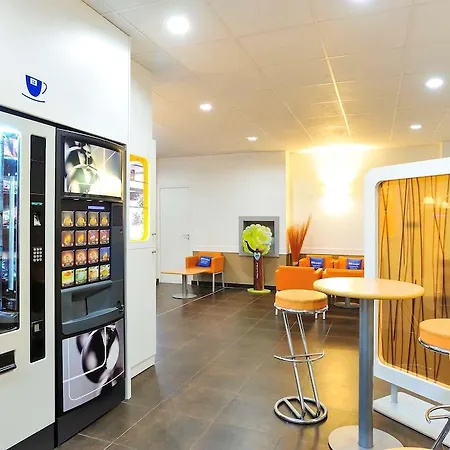 Ibis Budget Lille Gares Vieux-Lille فندق 2*